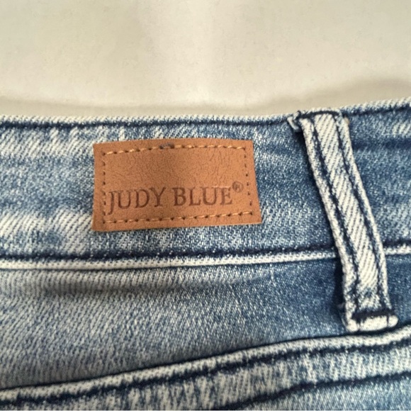Judy Blue Jean Shorts Blue Distressed Cut-Offs - Picture 12 of 12